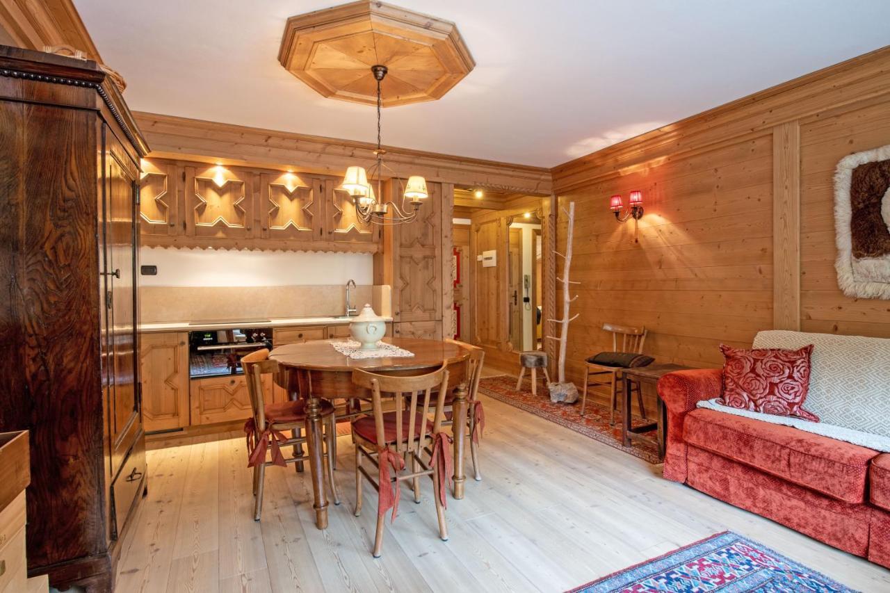 Apartment Center Madonna Di Campiglio Af Exteriör bild
